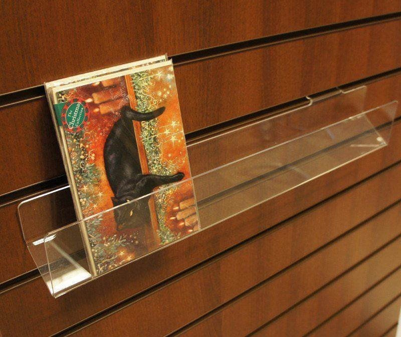 Single tier card rack for slatwall